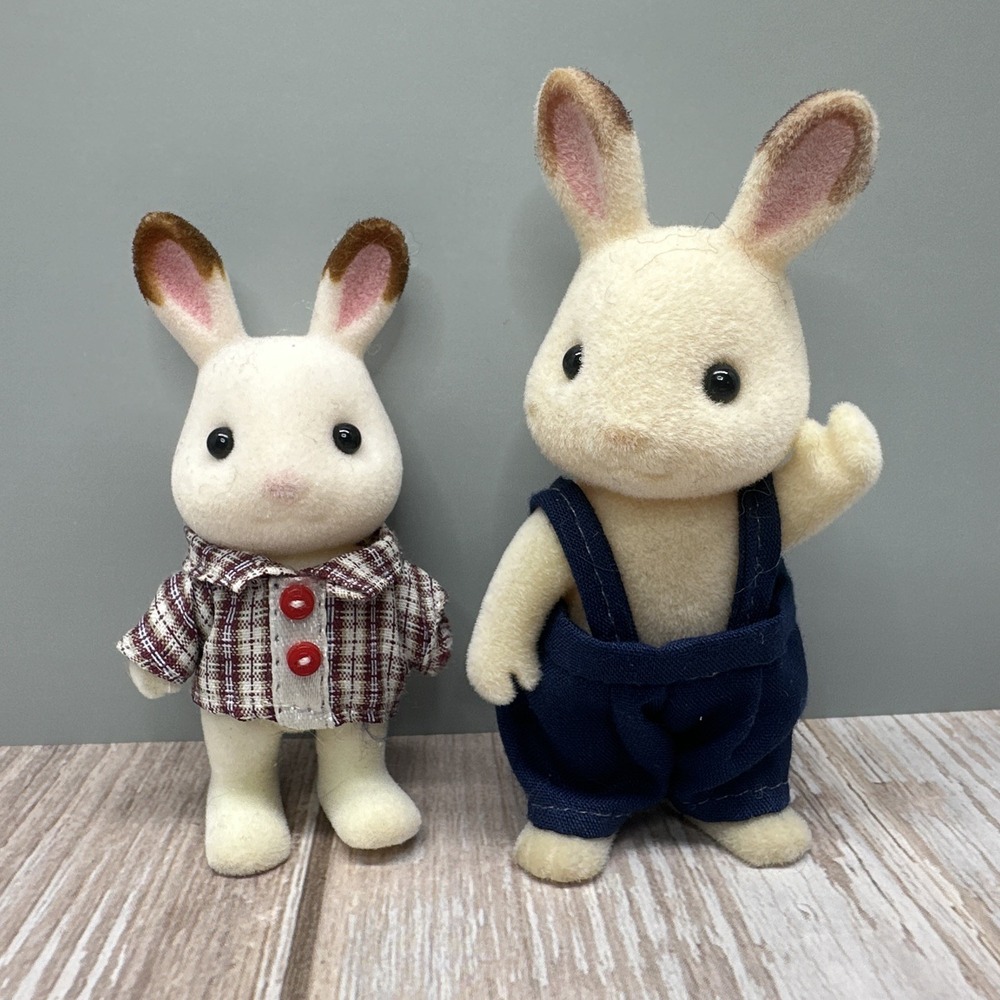 Vintage 1980's Epoch Calico Critters Sylvanian Family Bunny Rabbit Figures